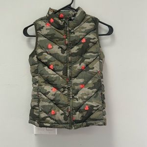 Gap vest